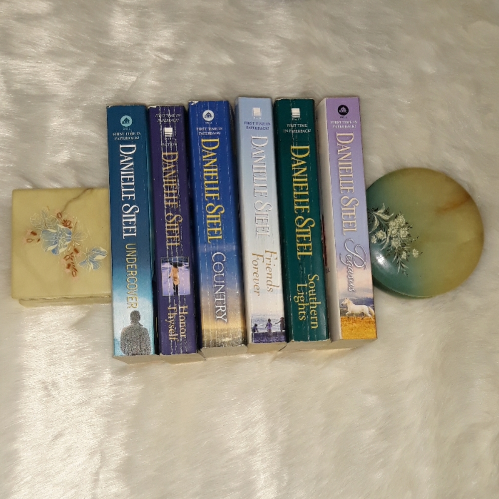 Set of 6 Danielle Steel books - Picture 8 of 8